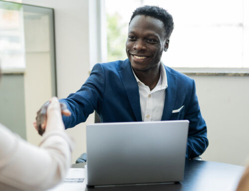 Comment l’assurance pour les concessionnaires automobiles peut aider votre entreprise